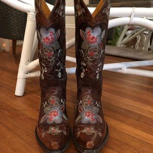 Old Gringo embroidered women’s cowgirl boots